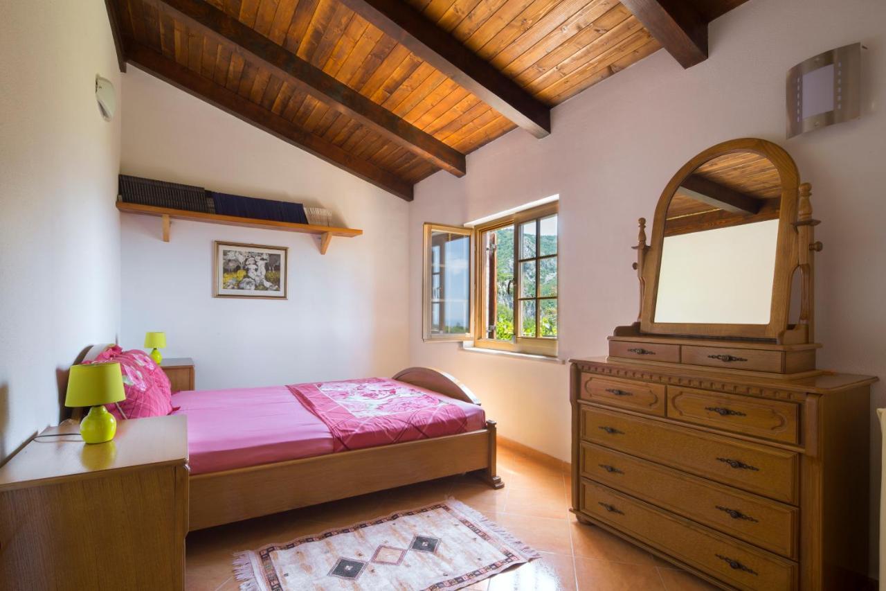 Villa Robinson Petrovac Ngoại thất bức ảnh